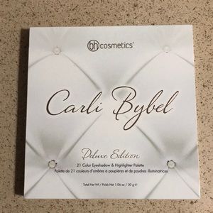 BH cosmetics Carli Babel Deluxe Edition palette